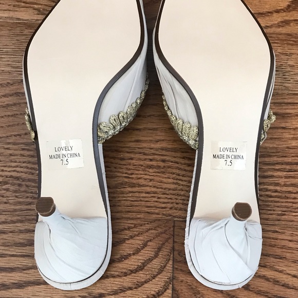 Penny Loves Kenny Lovely bead embroidered kitten heels women’s - Picture 11 of 11